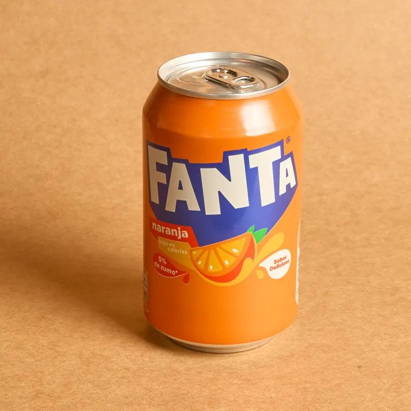 Fanta Limón bien fría con hielo, Tronco Grill