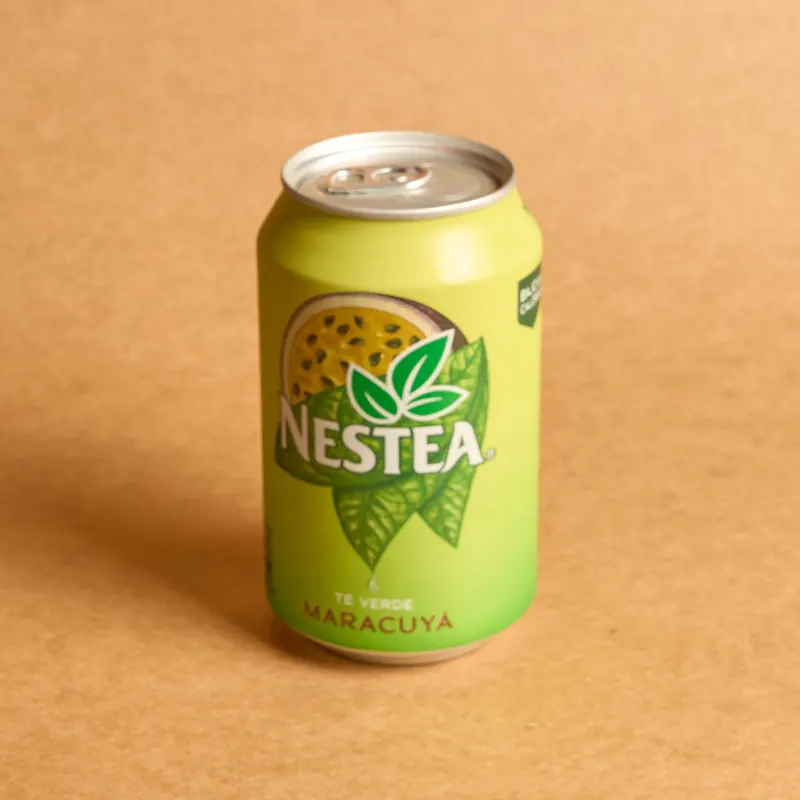 Nestea de maracuyá bien fría con hielo, Tronco Grill