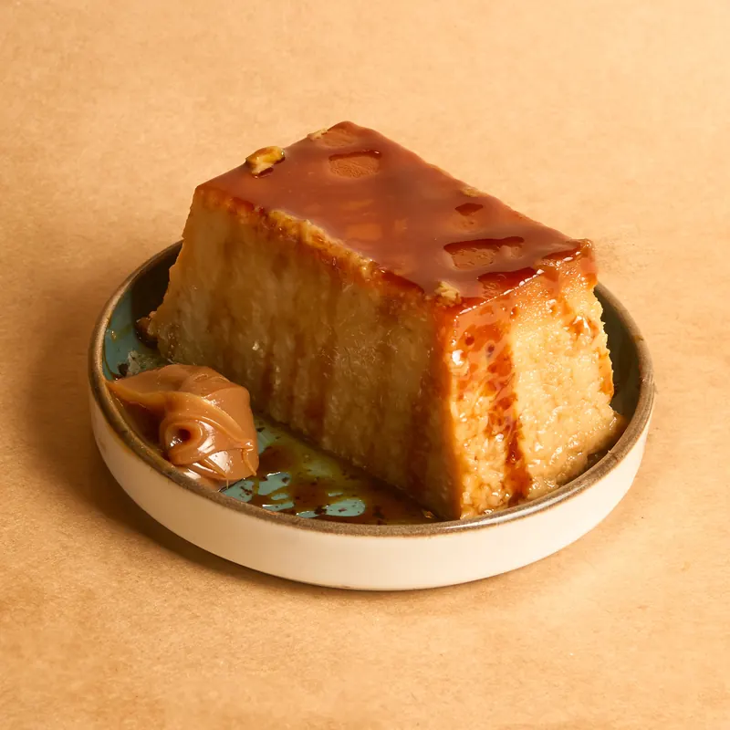 Flan casero con dulce de leche y caramelo Tronco Grill